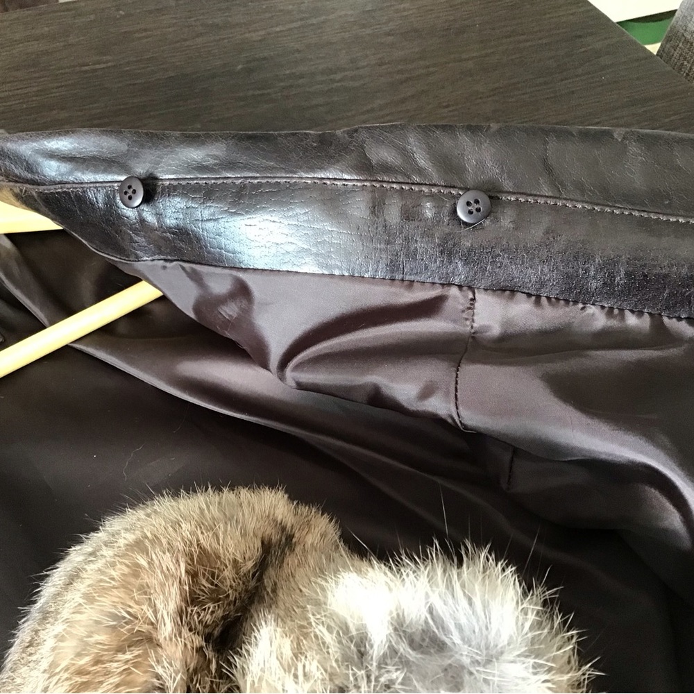 LAUNDRY by Shelli Segal NWOT Vintage Leather Jacket w/detachable fur collar. - Picture 11 of 15